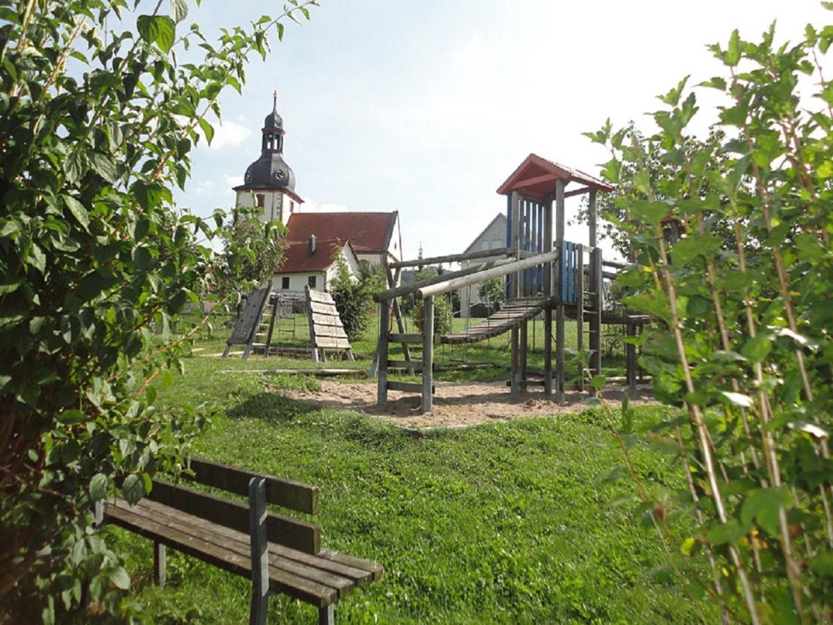 Monteurwohnungen Goeb - Nicht Fuer Urlaubsgaeste Geisa Eksteriør billede
