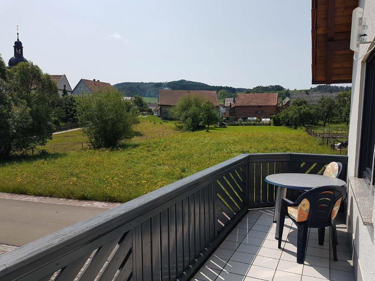 Monteurwohnungen Goeb - Nicht Fuer Urlaubsgaeste Geisa Eksteriør billede